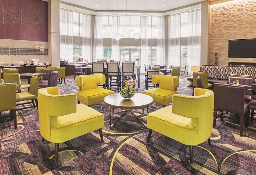 هتل La Quinta By Wyndham Fort Worth North