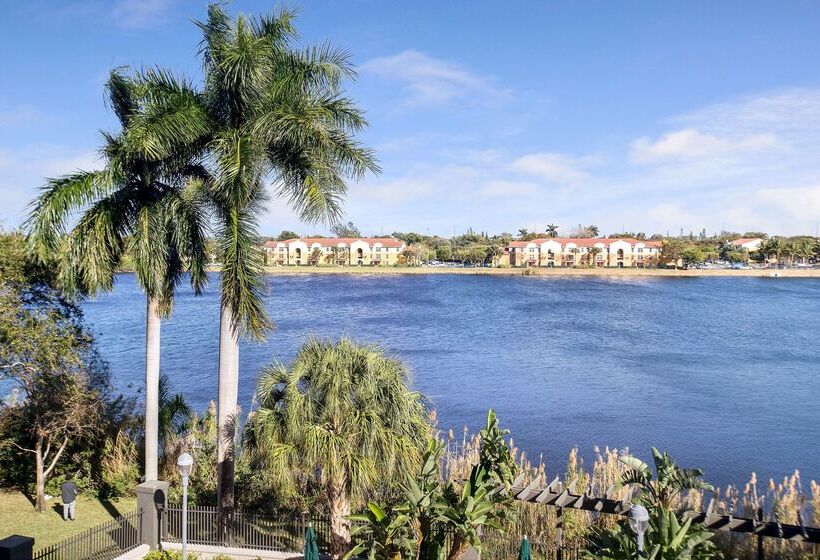 호텔 La Quinta By Wyndham Ft. Lauderdale Airport