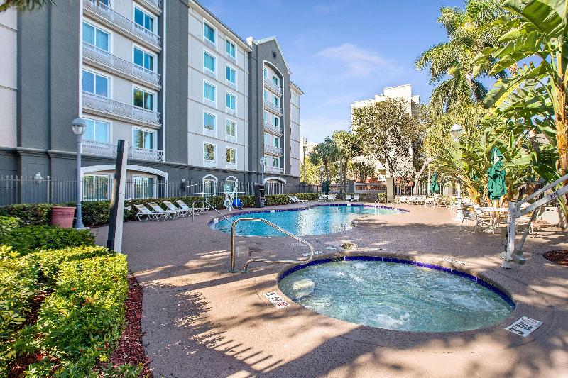 호텔 La Quinta By Wyndham Ft. Lauderdale Airport