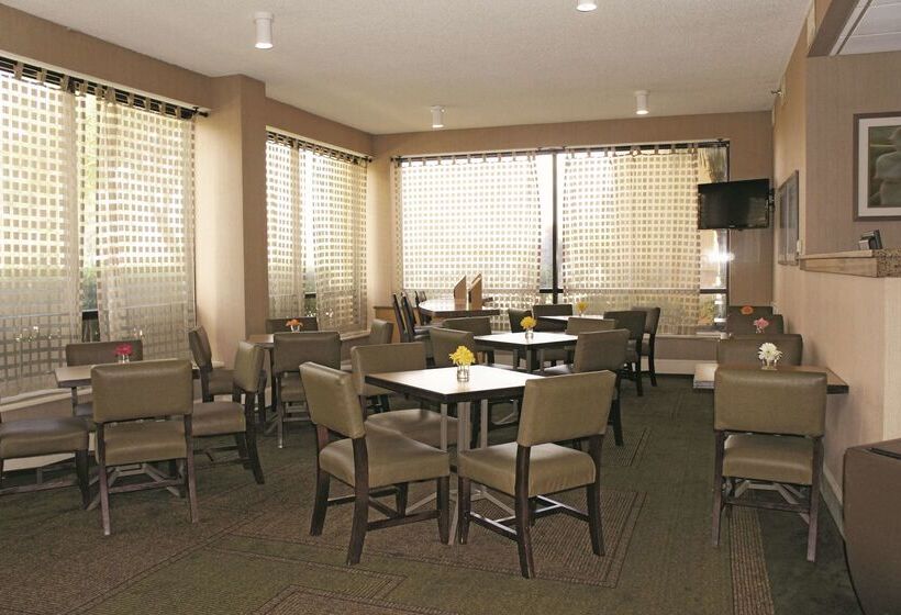 酒店 La Quinta By Wyndham Houston Stafford Sugarland