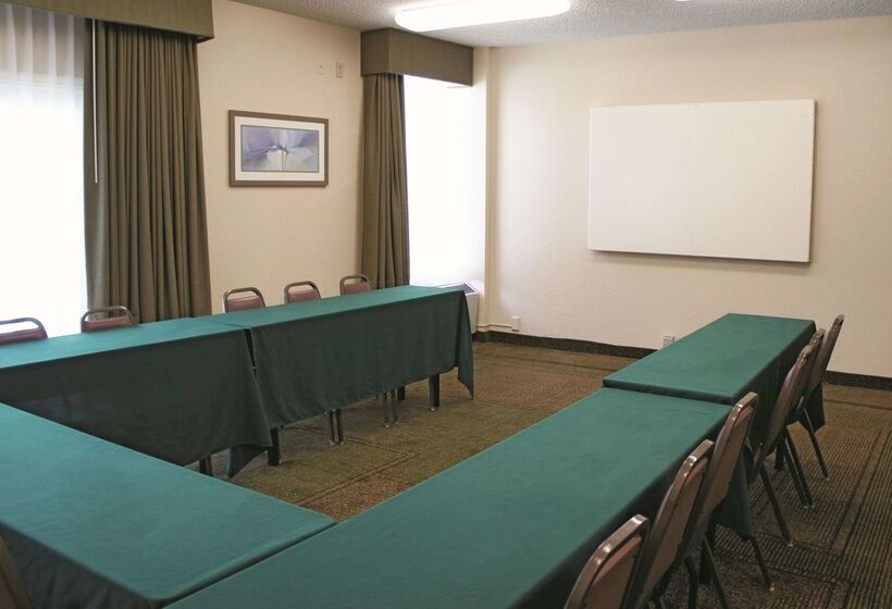 酒店 La Quinta By Wyndham Houston Stafford Sugarland