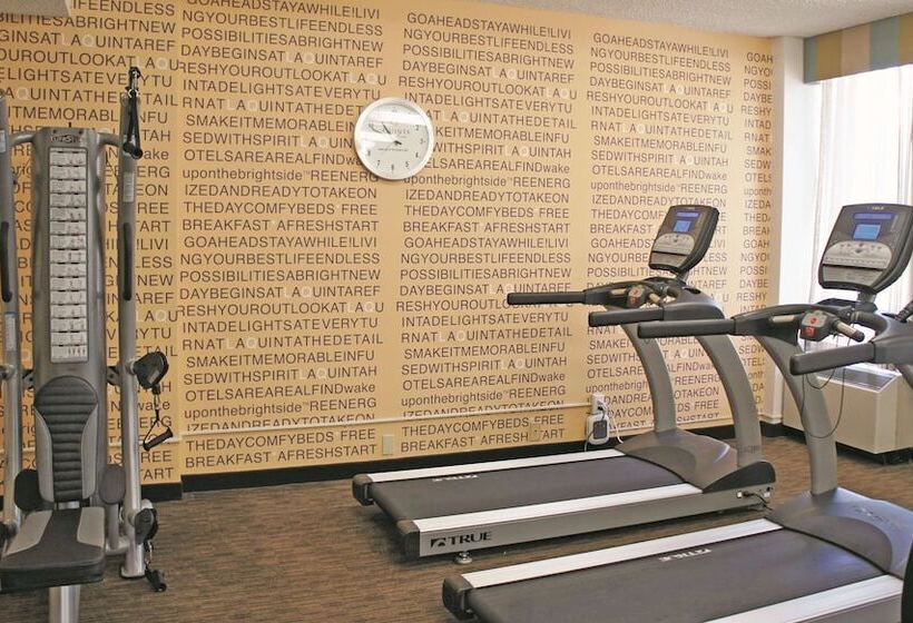 酒店 La Quinta By Wyndham Houston Stafford Sugarland