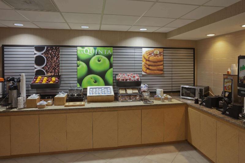 בית מלון כפרי La Quinta By Wyndham Houston Stafford Sugarland