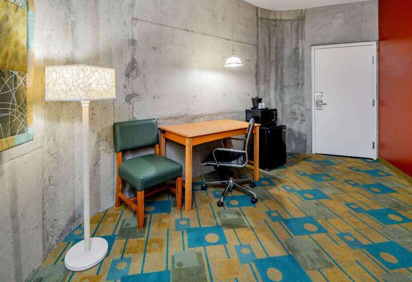 فندق La Quinta Inn & Suites By Wyndham Irvine Spectrum