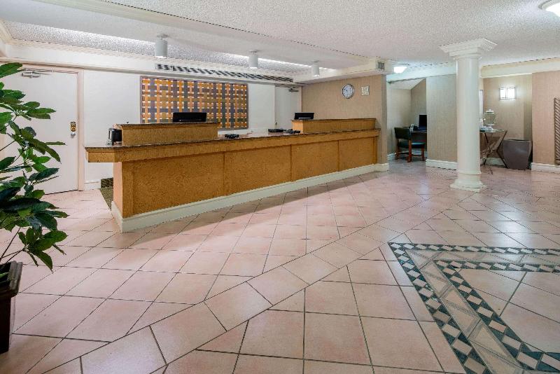 فندق La Quinta Inn & Suites By Wyndham Irvine Spectrum