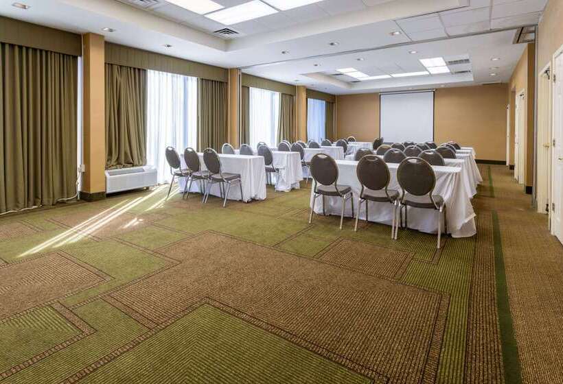 فندق La Quinta Inn & Suites By Wyndham Kingsport Tricities Airport