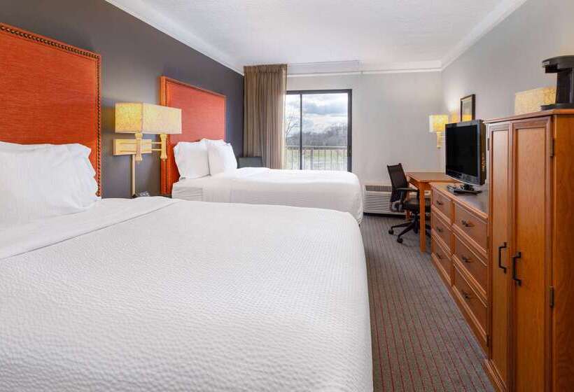 فندق La Quinta Inn & Suites By Wyndham Kingsport Tricities Airport