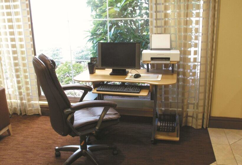 酒店 La Quinta By Wyndham Memphis Primacy Parkway