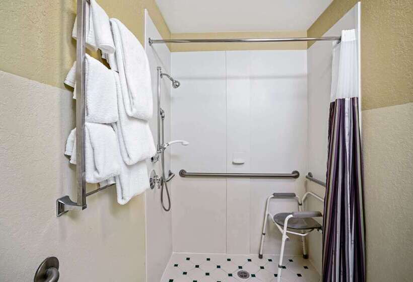 酒店 La Quinta By Wyndham Memphis Primacy Parkway