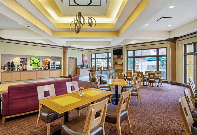 酒店 La Quinta By Wyndham Memphis Primacy Parkway