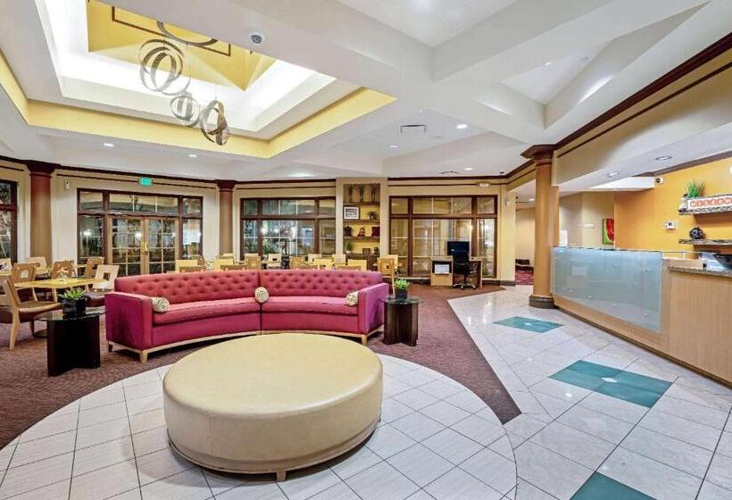 酒店 La Quinta By Wyndham Memphis Primacy Parkway