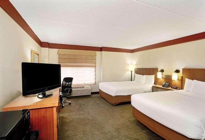 酒店 La Quinta By Wyndham Memphis Primacy Parkway