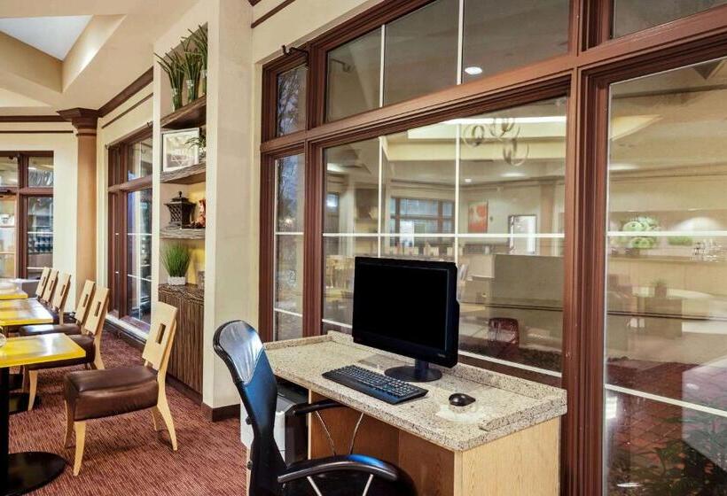 酒店 La Quinta By Wyndham Memphis Primacy Parkway