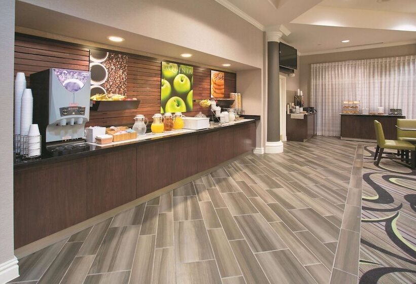 هتل La Quinta By Wyndham Mesa Superstition Springs