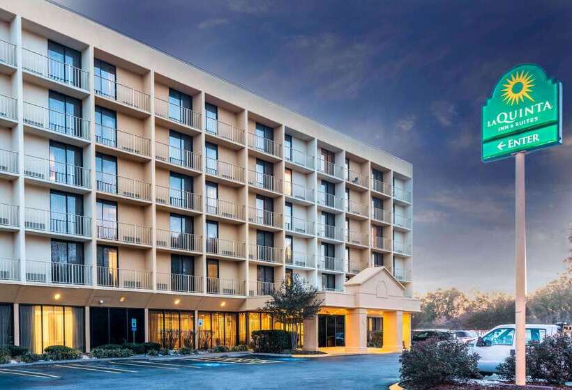 هتل La Quinta By Wyndham Nashville Airport/opryland