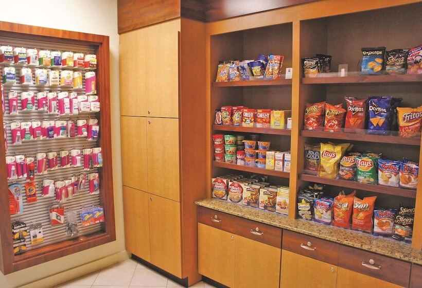 هتل La Quinta By Wyndham Nashville Airport/opryland