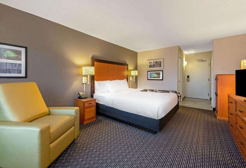 호텔 La Quinta By Wyndham New Orleans Airport