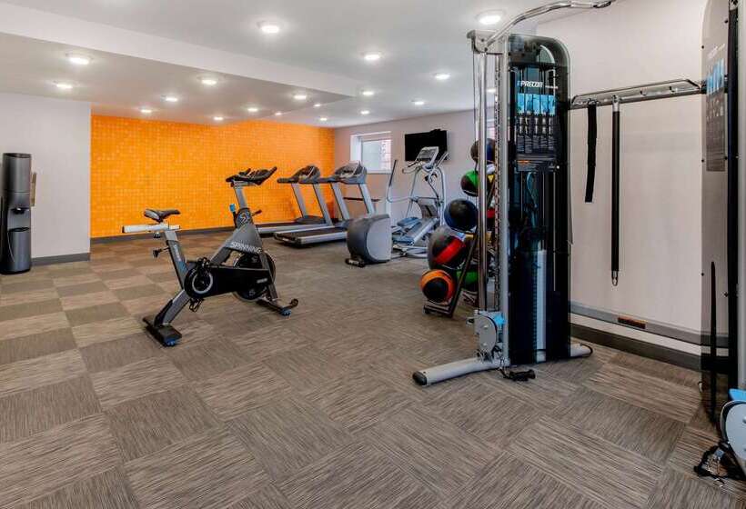 هتل La Quinta By Wyndham New Orleans Downtown