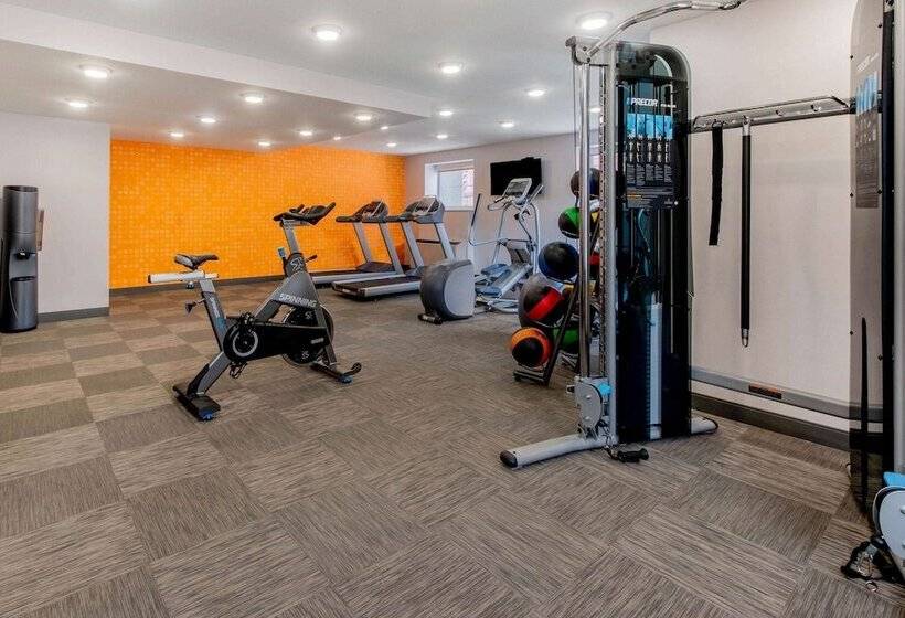 هتل La Quinta By Wyndham New Orleans Downtown