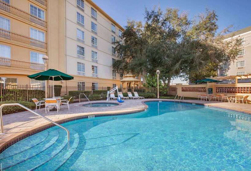 فندق La Quinta Inn & Suites By Wyndham Ocala