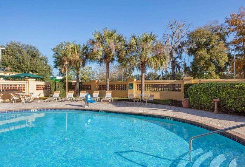 فندق La Quinta Inn & Suites By Wyndham Ocala