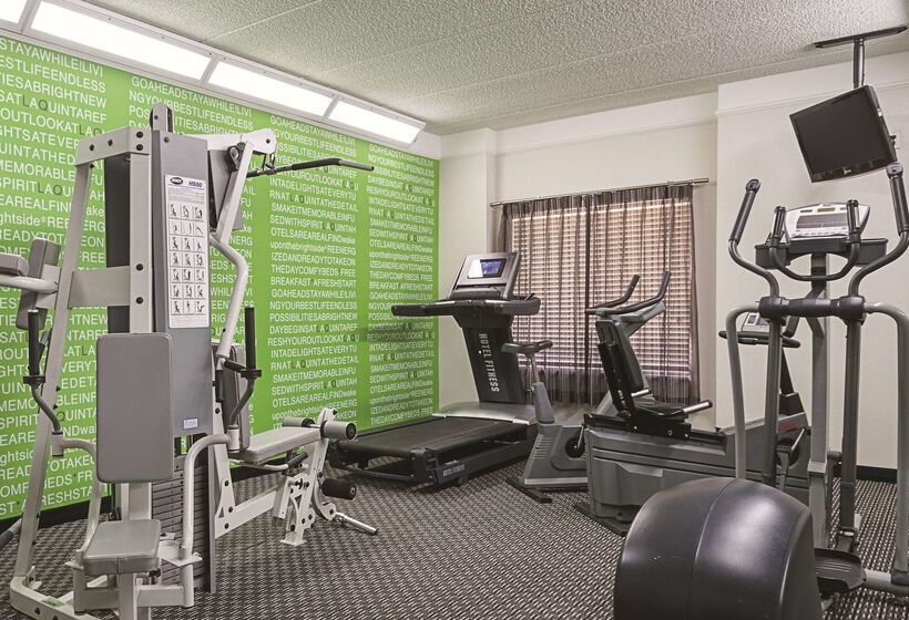 فندق La Quinta Inn & Suites By Wyndham Ontario Airport