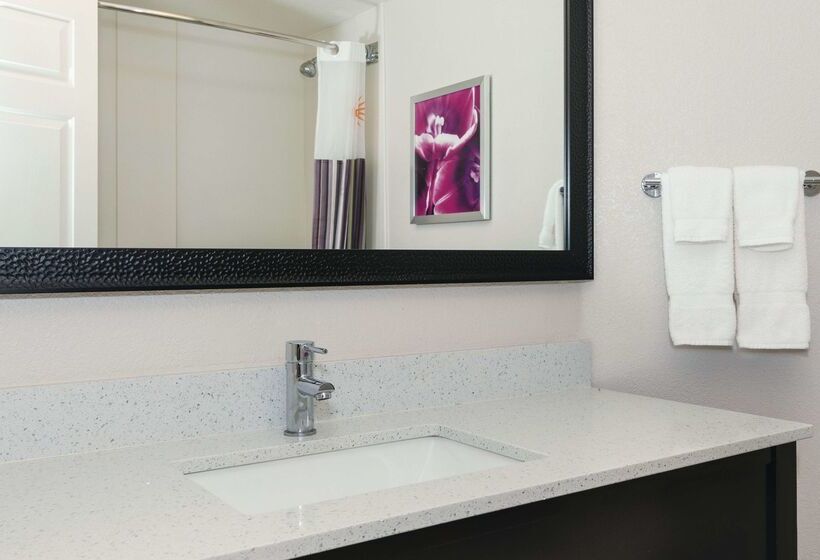 فندق La Quinta Inn & Suites By Wyndham Ontario Airport