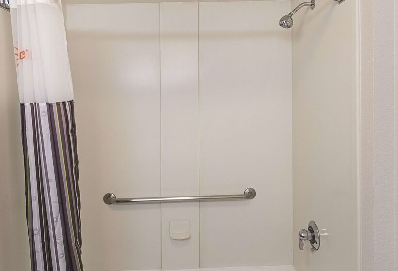 فندق La Quinta Inn & Suites By Wyndham Ontario Airport