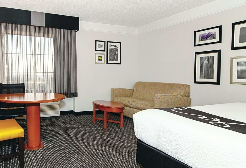 فندق La Quinta Inn & Suites By Wyndham Ontario Airport