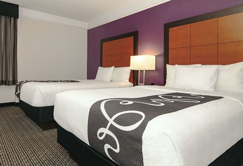 فندق La Quinta Inn & Suites By Wyndham Ontario Airport