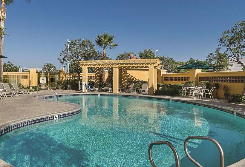 فندق La Quinta Inn & Suites By Wyndham Ontario Airport