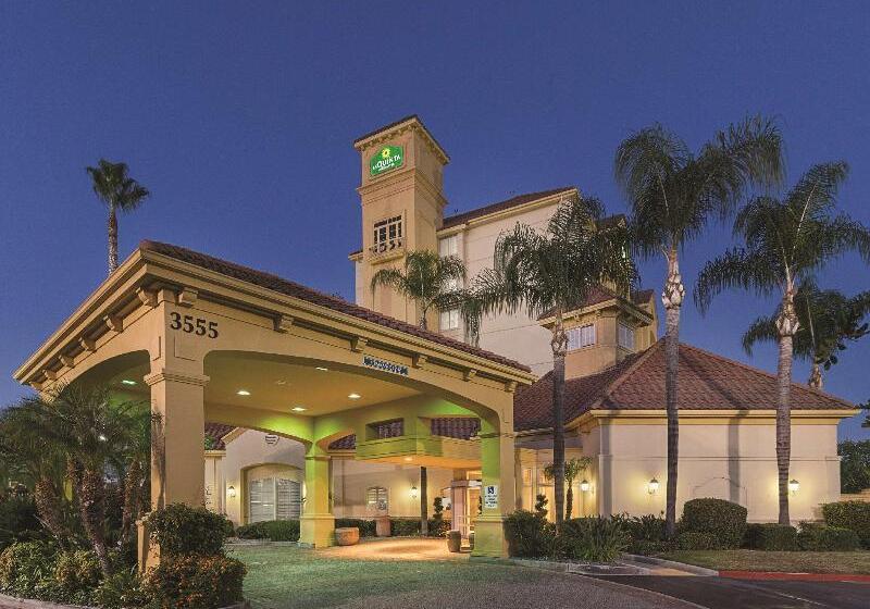 فندق La Quinta Inn & Suites By Wyndham Ontario Airport