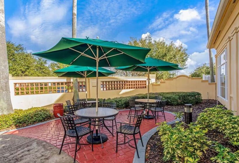 Отель La Quinta By Wyndham Orlando Airport North