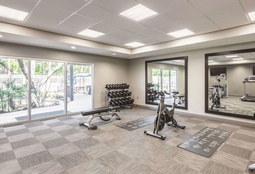 فندق La Quinta By Wyndham Orlando Lake Mary