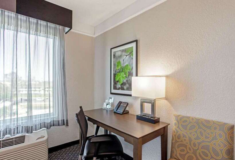 فندق La Quinta Inn & Suites By Wyndham Panama City