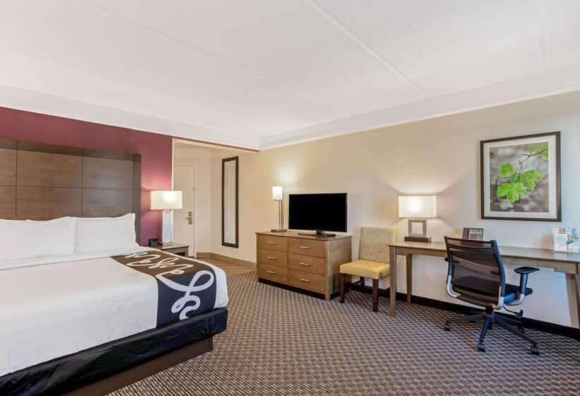 فندق La Quinta Inn & Suites By Wyndham Panama City