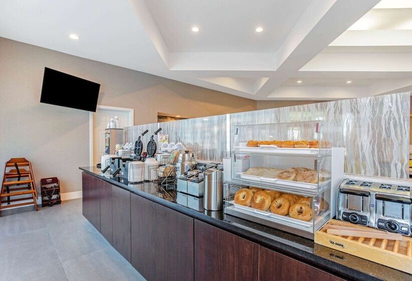 בית מלון כפרי La Quinta Inn & Suites By Wyndham Panama City