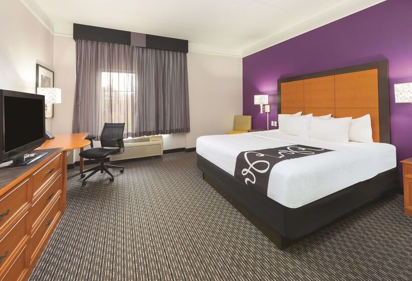 هتل La Quinta By Wyndham Phoenix Mesa West