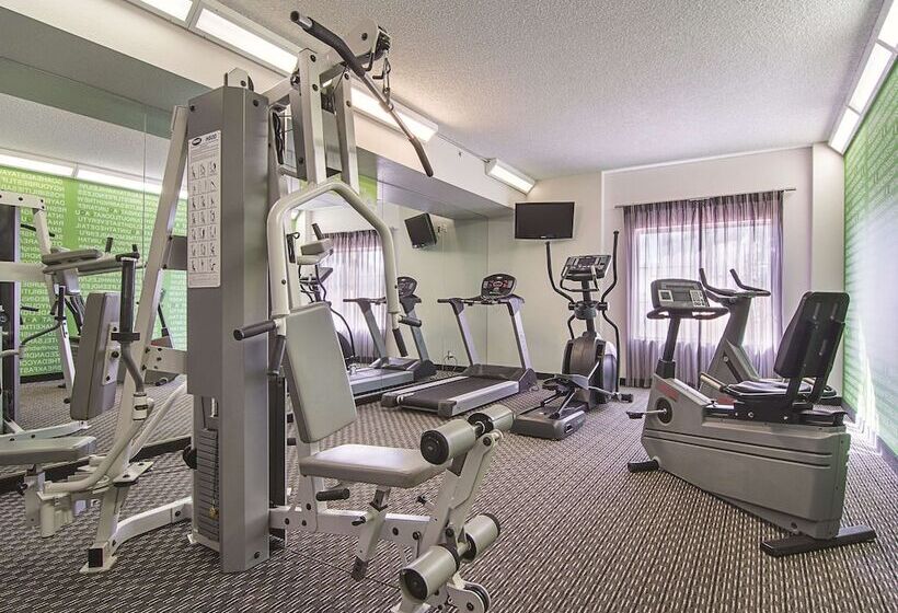 هتل La Quinta By Wyndham Phoenix Mesa West