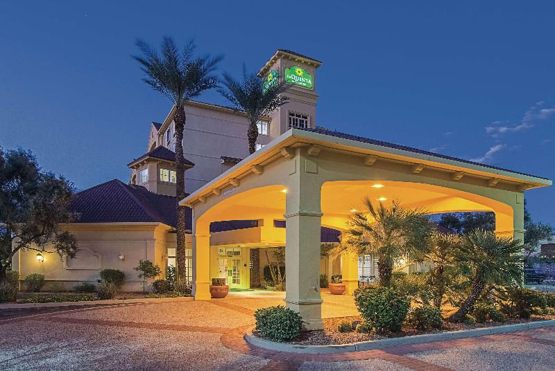 هتل La Quinta By Wyndham Phoenix Mesa West