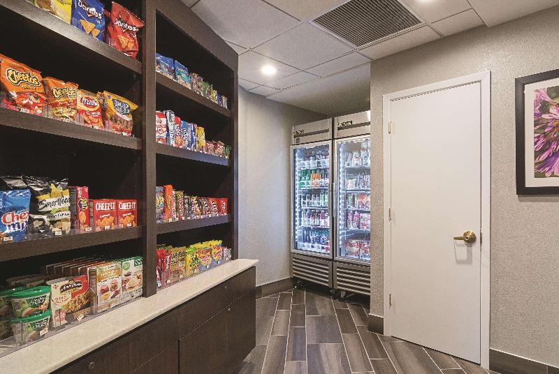 هتل La Quinta By Wyndham Phoenix Mesa West