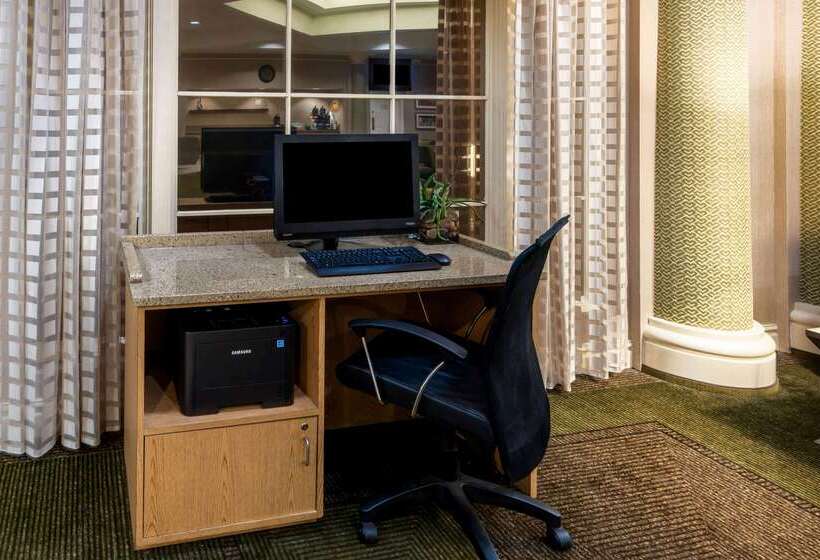 Отель La Quinta By Wyndham Phoenix West Peoria