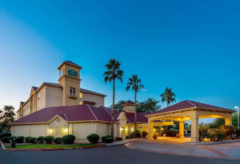 Отель La Quinta By Wyndham Phoenix West Peoria