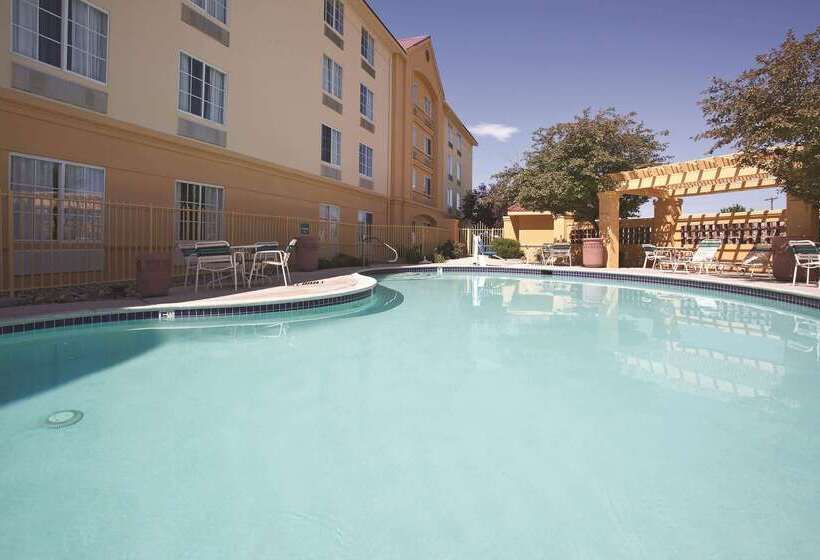 هتل La Quinta By Wyndham Pueblo