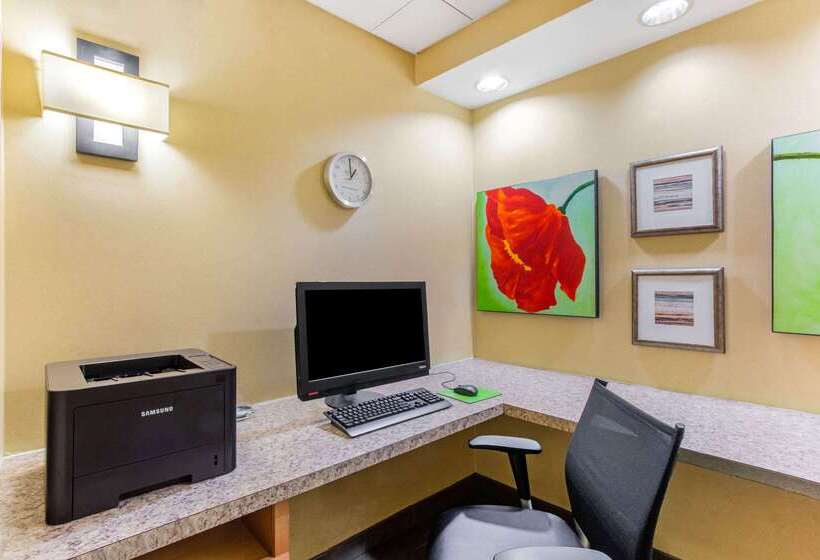 هتل La Quinta By Wyndham Raleigh Cary