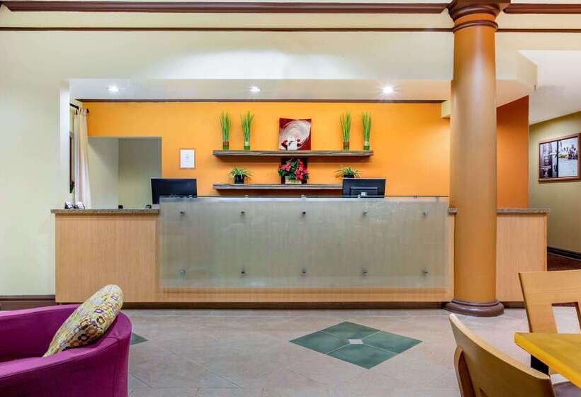 فندق La Quinta By Wyndham Raleigh Crabtree