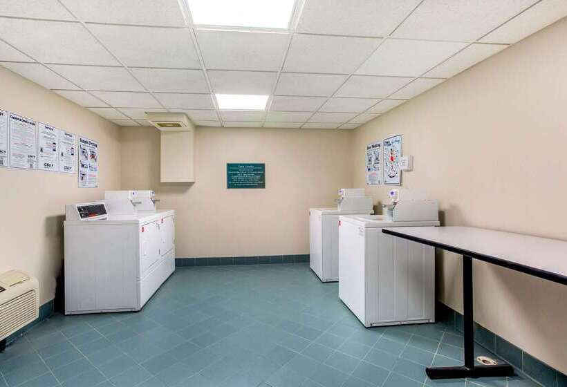 هتل La Quinta By Wyndham Raleigh Durham Intl Ap