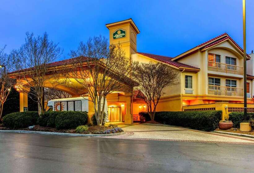 هتل La Quinta By Wyndham Raleigh Durham Intl Ap