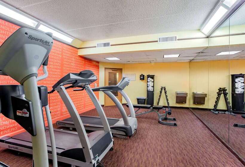 هتل La Quinta By Wyndham Raleigh/durham Southpoint