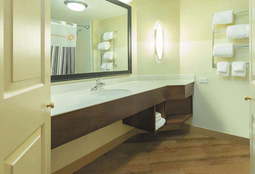 هتل La Quinta By Wyndham Raleigh/durham Southpoint